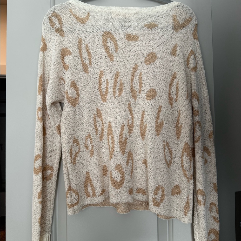 Cozy Beige Patterned Sweater - image 2